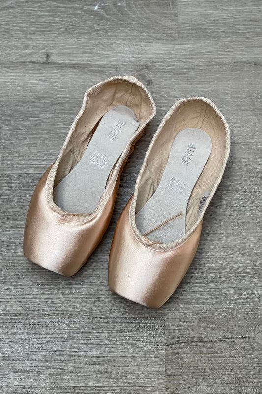 Balance Lisse Pointe Shoes by Bloch ES0162L at The Dance Shop Long Island